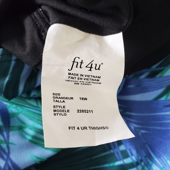 Fit 4 U One-piece Swimsuit Size 18W Leaf Print Skirted Tropical Beach NEW - Picture 14 of 15